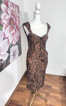 Koktejlové šaty Lavish Alice ( Nové ) PC 5.400 - 10