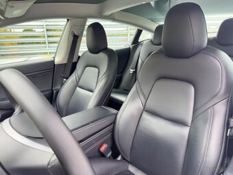 Tesla 3 SR+, refresh, DPH, SoH 94%, záruka - 10