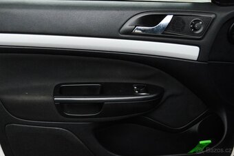 Škoda Octavia Combi 2.0 TDI Ambiente - 10