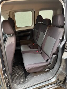 Prodám Volkswagen Caddy 2.0 TDi 110KW / sleva 20.000 - 10