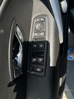 Renault Fluence - 10