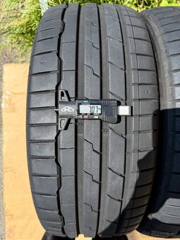 Zánovní letní pneu 225/45/18 Hankook Ventus S1 Evo 3 DOT2523 - 10