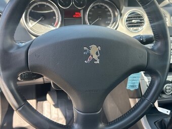 Peugeot 308 1,6 VTi 88 kW 2010, 1 majitel 126 000km - 10