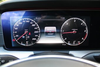 Mercedes-Benz E 220d 143kW AMG VIRTUAL HEAD-UP KAMERA - 10