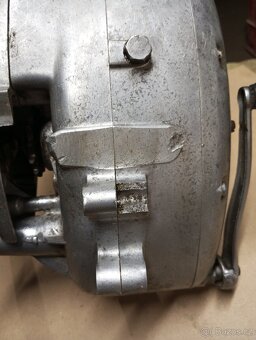 Jawa 550, 555 pařez motor - 10
