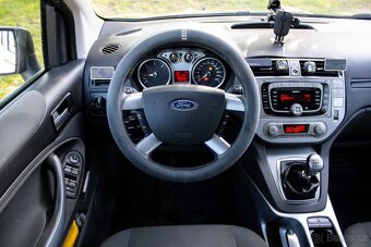 Ford Kuga - 10