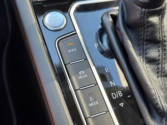 VW Passat GTE 1.4 TSI Plug-in hybrid 2020 DSG ACC Navi Kůže - 10