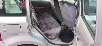 Fiat Panda 1.2i 44kW r.2007 1.majitel nové v ČR - 10