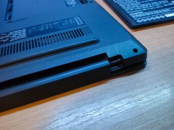 Lenovo V330-14IKB - 10