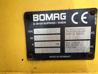 VIBRAČNÍ VÁLEC BOMAG BW 184 , ROK 2004 - 10