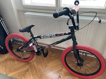 Červené BMX kolo Haro Downtown DLX - 10