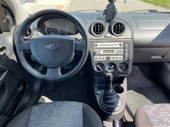 Ford Fiesta 1.3i 51kW - 10