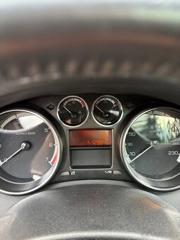Peugeot 308 SW, 1. Majitel, 129 000km, nové v ČR - 10