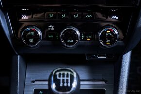 Škoda Octavia Combi 2.0 TDI SCR Ambition, DPH - 10