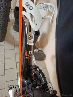 Horské kolo carbon - 10