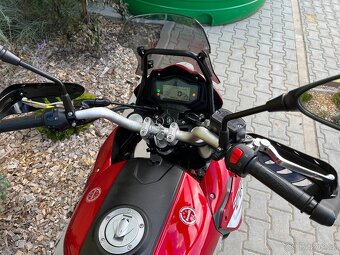 Benelli TRK 251 - 10