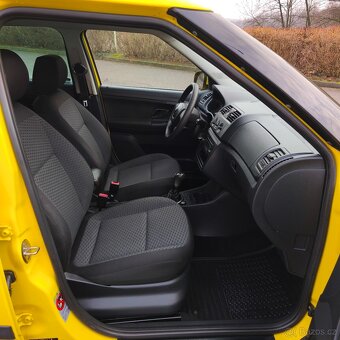 Škoda Fabia combi 1.2 TSI 63kw, poctivých 99900km, rok 2011 - 10
