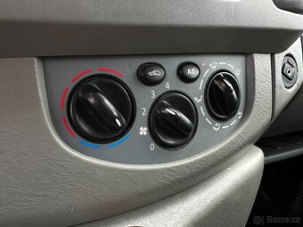 Opel Vivaro 2.0CDTI/84kW 9.Míst r.v.2010 - 10