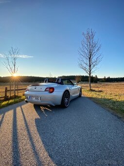 BMW Z4 2.5i - 10