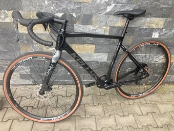 Gravel kolo - karbon - M rám - 10