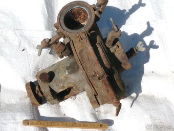 prodám staré-historické hospodářské kalové čerpadlo. Originá - 10