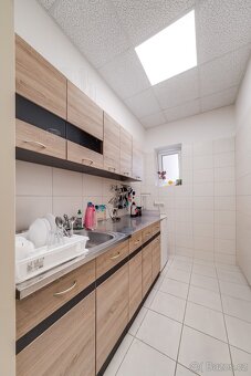 Zrekonstruovaná budova 350 m², výtah, parkoviště, Ostrava - 10