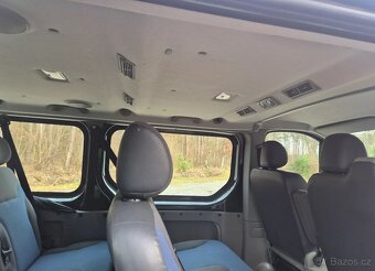 Renault Trafic 2.0 dCi 115 FAP Grand Passenger Black Edition - 10