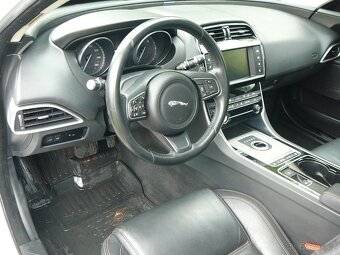 Jaguar XE 2.0D 132kW - 10