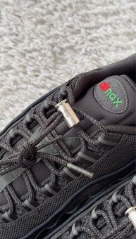 Nike Air Max 95 SP Undefeated Black - 10