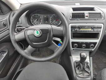 Škoda Octavia II combi, FaceLift 1,6MPi,serviska,06/2011 - 10