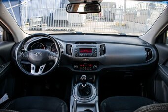 Kia Sportage 1.7 CRDi, 85kW (2015) - 10