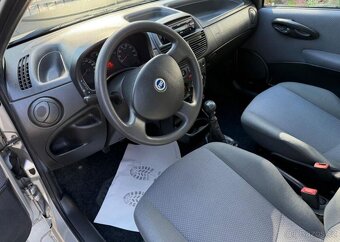 Fiat Punto 1,2i klima Nová STK benzín - 10