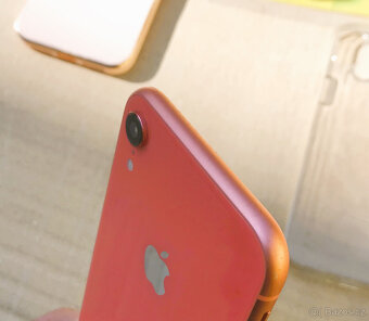 Prodám: Apple Iphone XR 64GB Coral Orange -- VÝBORNÝ STAV - 10