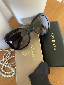 Nové luxusní sluneční černé brýle Versace - 10