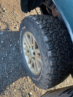 TOYOTA HILUX DOUBLE CAB 3 l Di - 10