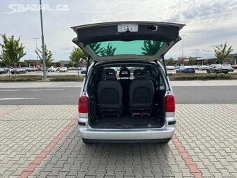 PRONÁJEM AUTA SEAT ALHAMBRA 7 míst - 10