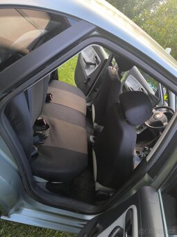 Seat Cordoba 1,4 55 kW. 16 V - 10
