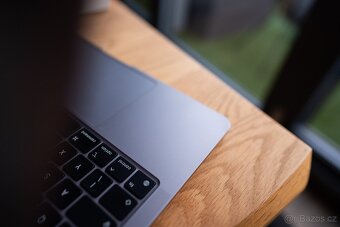 MacBook Pro 13" M1 2020 8GB TOP STAV - 10