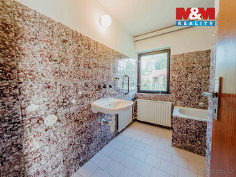 Prodej rodinného domu a stavební pozemky v Zásadě - 10