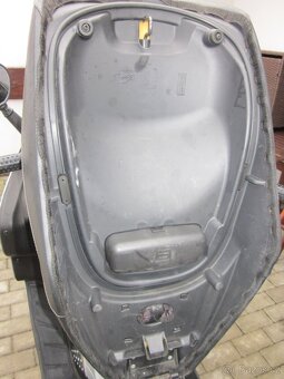piaggio x8 200.Model 2006.nová STK,Moc hezky stav. - 10