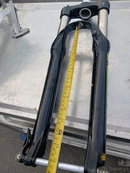 Vidlice SUNTOUR 27.5 10xcr 120mm s pevnou osou - 10