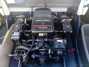 Kajutová motorová loď, člun, GRANCHI, VOLVO PENTA, - 10