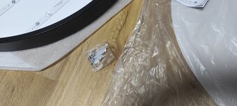 Stropní světlo studené bílé - 10