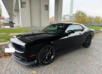 Dodge challenger 5.7 rok 2022 najeto 28000 km - 10