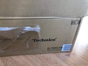 Gramofon Technics SL-1500 C - 10