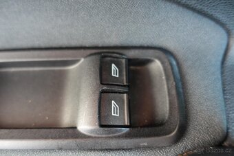 Ford Fiesta 1.2i , 44 kW benzín, 2012 - 10