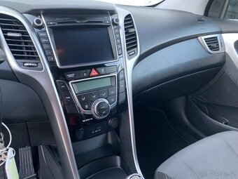 Hyundai I30 1.6 CRDi , 82 kW nafta, 2013 - 10