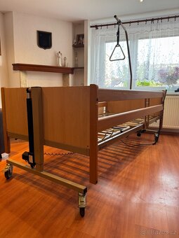 Zdravotnická polohovací elektrická postel - 10