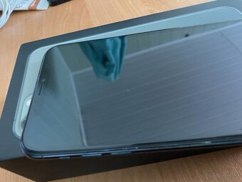 iPhone 11 Pro Max 64GB Midnight Green - 10