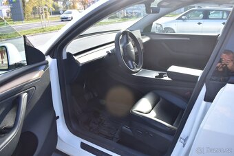 Tesla model y long range dual motor 2022 - 10